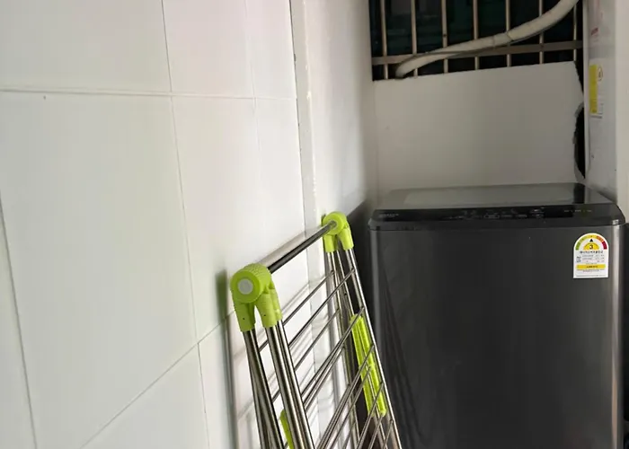 Cozy Near Coex Gangnam - Fully Equipped Samsung Dryer Included